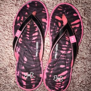 Under armor flip-flops